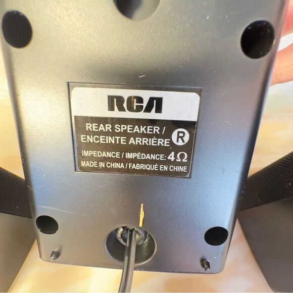 New RCA Speakers - Picture 3 of 12
